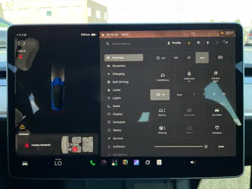 2022 Tesla Model 3 - image 28