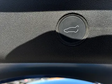 2022 Tesla Model 3 - image 19