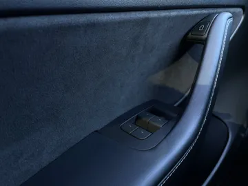 2022 Tesla Model 3 - image 24