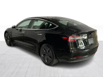 2019 Tesla Model 3 - image 6