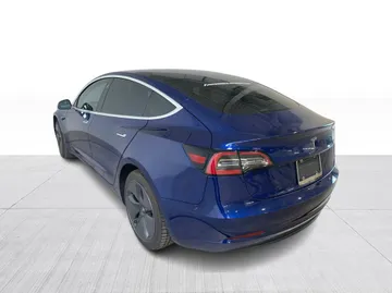 2019 Tesla Model 3 - image 6