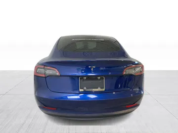 2019 Tesla Model 3 - image 7
