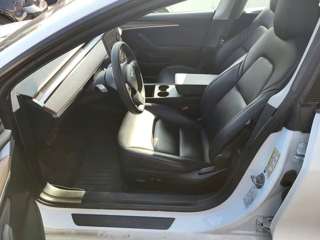 2021 Tesla Model 3 — photo 7