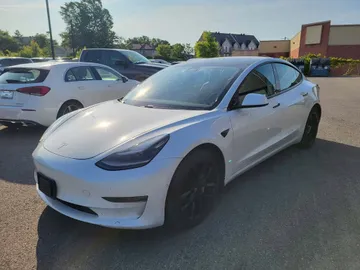 2021 Tesla Model 3 - image 3