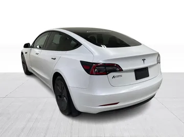 2021 Tesla Model 3 - image 11
