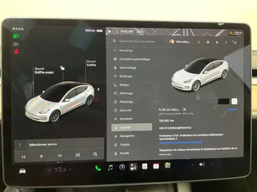 2021 Tesla Model 3 - image 17