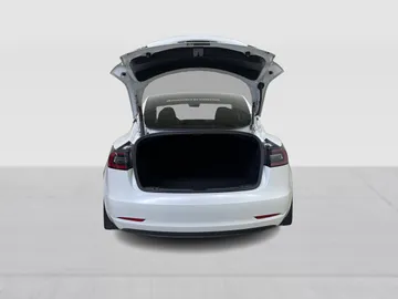 2021 Tesla Model 3 - image 13