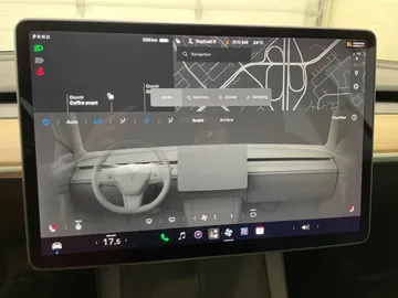2021 Tesla Model 3 - image 20