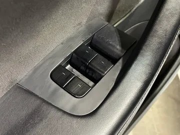 2021 Tesla Model 3 - image 21