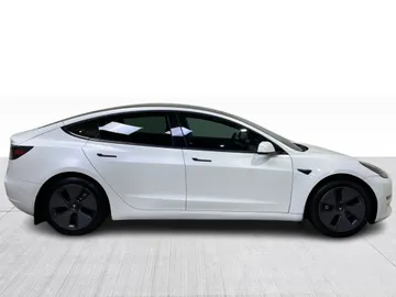 2021 Tesla Model 3 - image 2