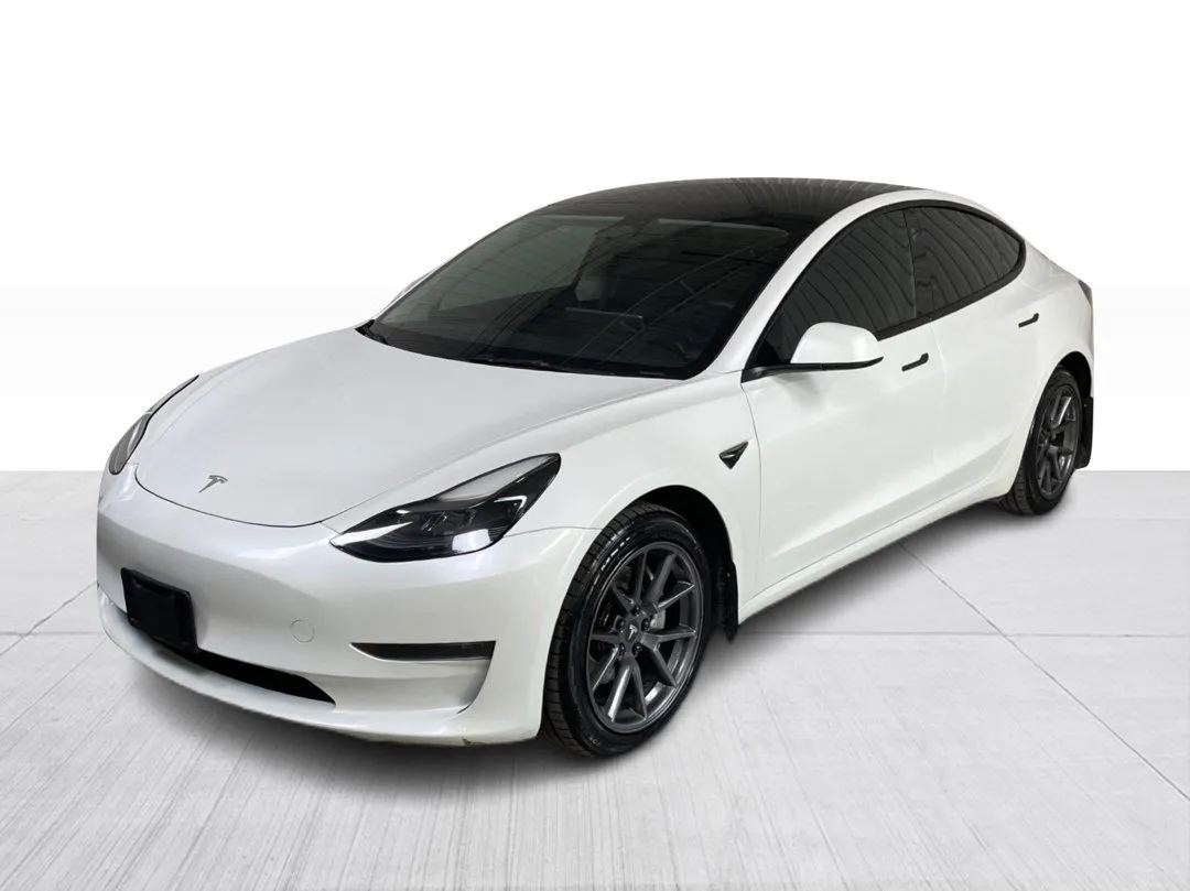 2023 Tesla Model 3 — photo 8