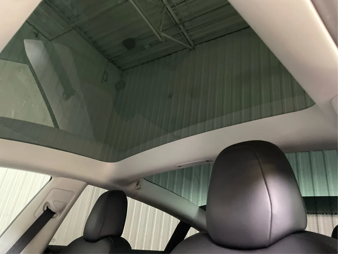 2023 Tesla Model 3 — photo 5