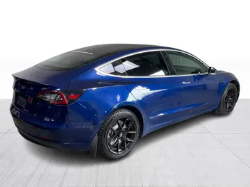 2019 Tesla Model 3 - image 14