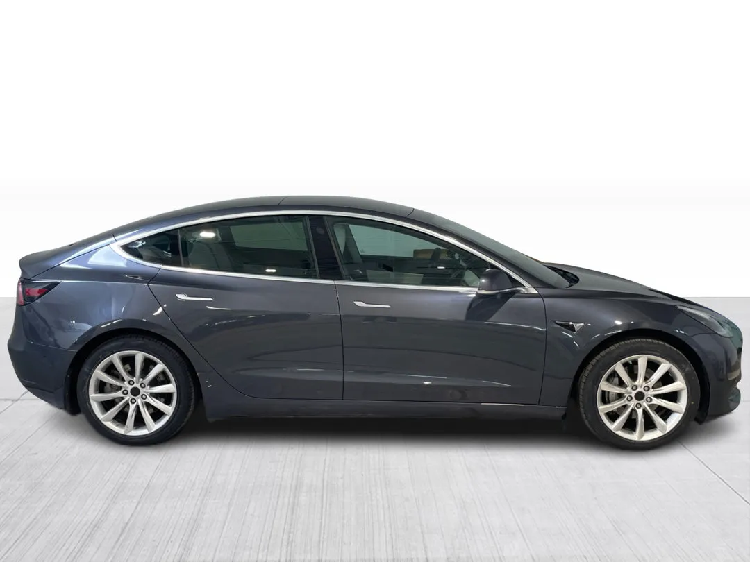 2020 Tesla Model 3 Standard Range Plus, photo 8