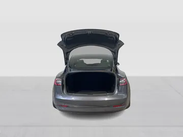 2020 Tesla Model 3 - image 13