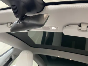 2020 Tesla Model 3 - image 14
