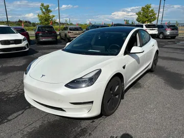 2021 Tesla Model 3 - image 3