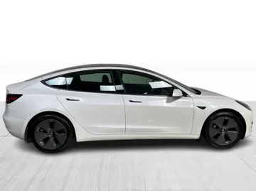 2021 Tesla Model 3 - image 2