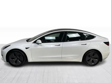 2021 Tesla Model 3 - image 10