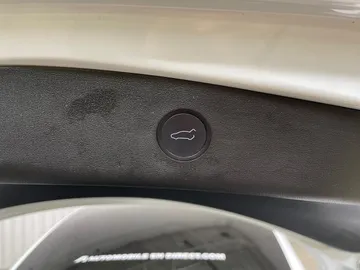 2021 Tesla Model 3 - image 19