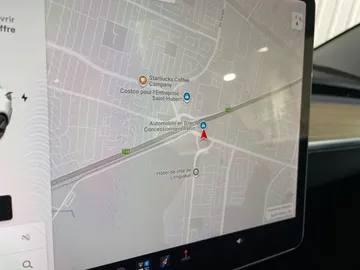 2021 Tesla Model 3 - image 21