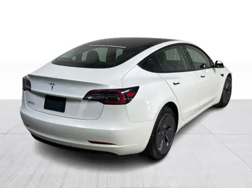 2021 Tesla Model 3 - image 14