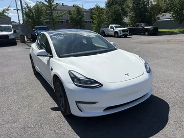 2021 Tesla Model 3 - image 3