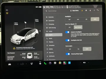 2022 Tesla Model 3 - image 16