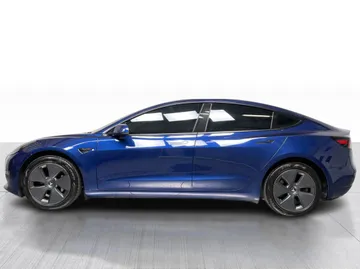 2022 Tesla Model 3 - image 10