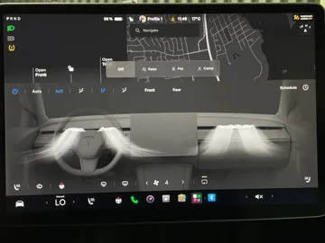 2022 Tesla Model 3 - image 30