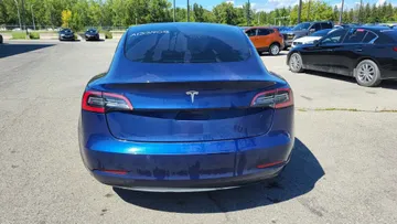 2022 Tesla Model 3 - image 4