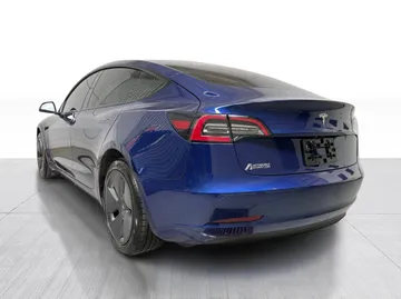 2022 Tesla Model 3 - image 11