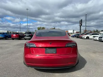 2020 Tesla Model 3 - image 6