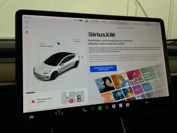 2020 Tesla Model 3 - image 24