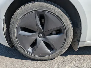 2020 Tesla Model 3 - image 7