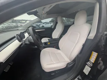 2021 Tesla Model 3 - image 8