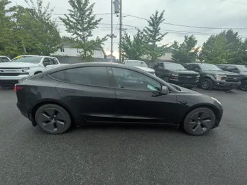 2021 Tesla Model 3 - image 4