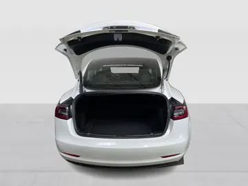2021 Tesla Model 3 - image 13