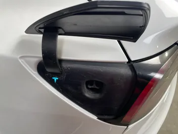 2021 Tesla Model 3 - image 21