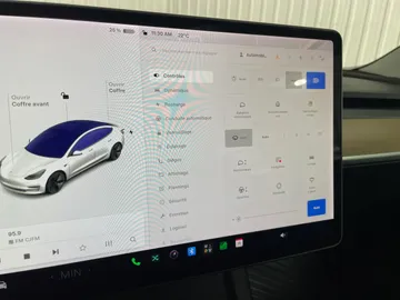 2021 Tesla Model 3 - image 18