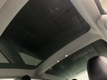 2021 Tesla Model 3 - image 12