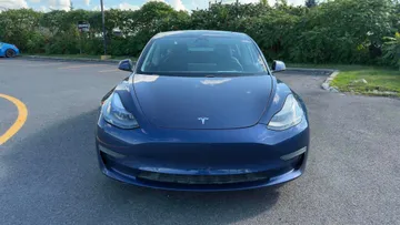 2021 Tesla Model 3 - image 2