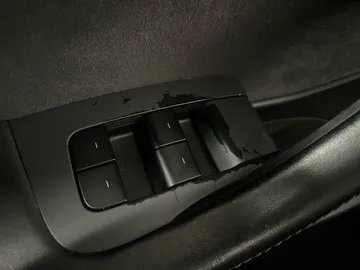 2021 Tesla Model 3 - image 22