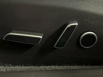 2021 Tesla Model 3 - image 23