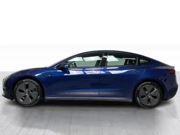 2021 Tesla Model 3 - image 4
