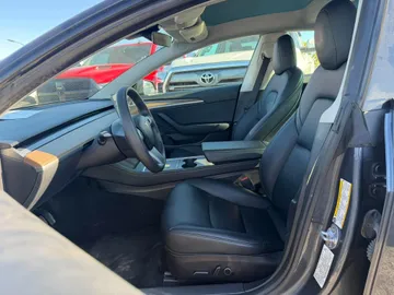 2023 Tesla Model 3 - image 8