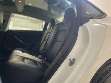 2023 Tesla Model 3 - image 13