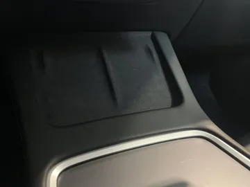 2023 Tesla Model 3 - image 27