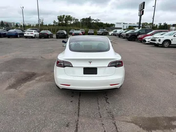 2023 Tesla Model 3 - image 7