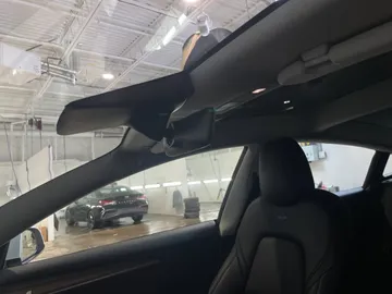 2023 Tesla Model 3 - image 16